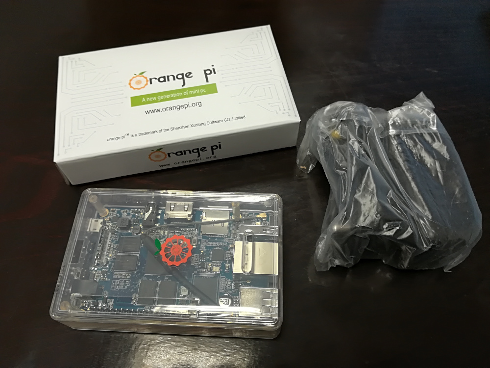 Orange Pi Plus 2E con case acrilico e alimentatore